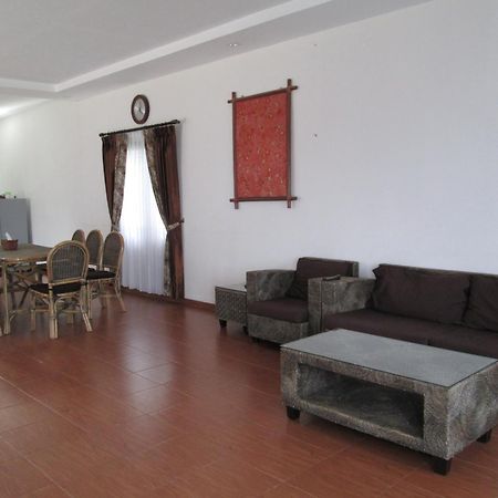 Osmond Villa Resort Lembang Kültér fotó